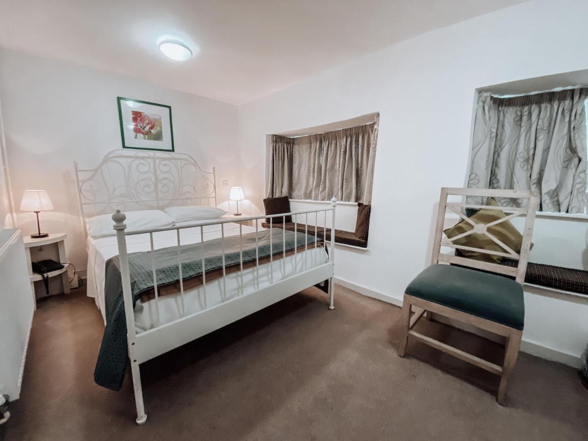 Inn The Blenheim Buttery Woodstock